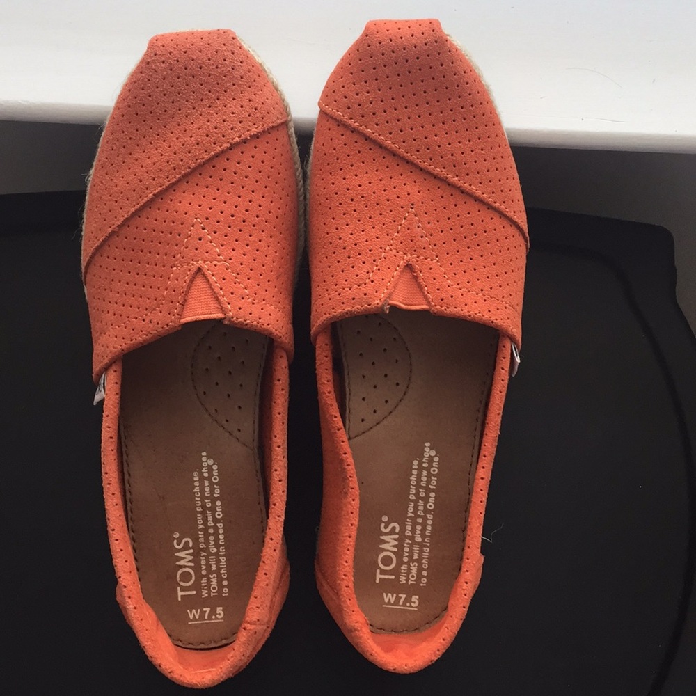 TOMS
